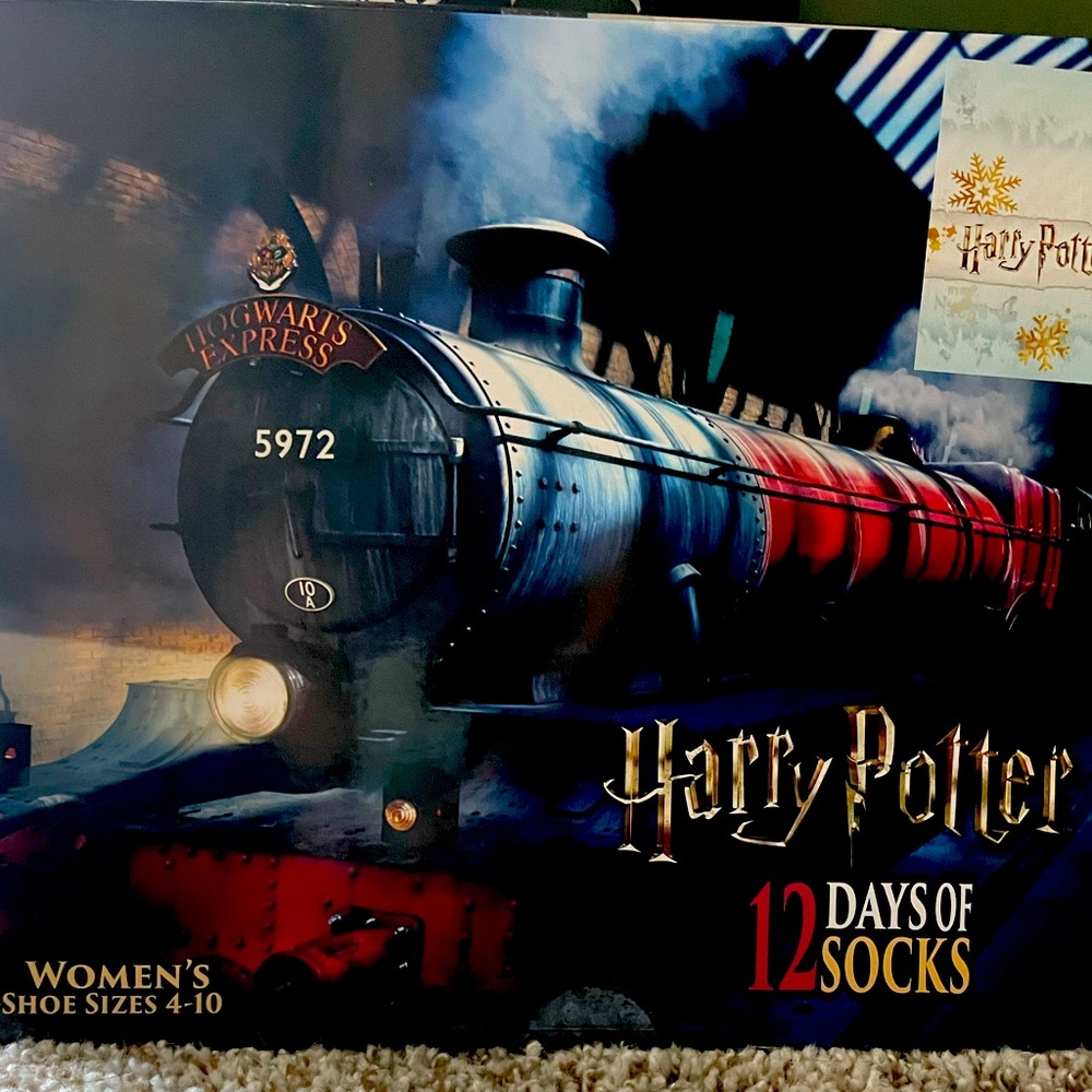 Harry Potter 12 Days of Socks Advent Calendar Women's Shoe Size 4-10 Hogwarts